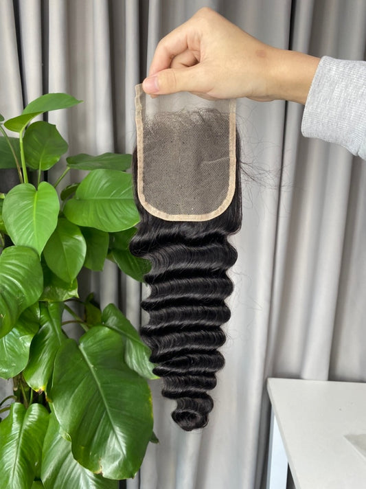 4x4 Deep Wave Transparent Closure